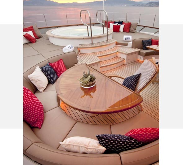 custom-exterior-upholstery